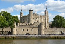 What To Expect From A Tour Of The Tower Of London