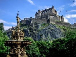 6 Summertime Experiences in Edinburgh You Can't Miss