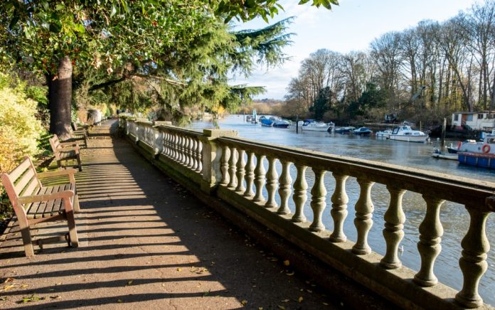 A Complete Guide to Explore London's Vibrant Hammersmith Area