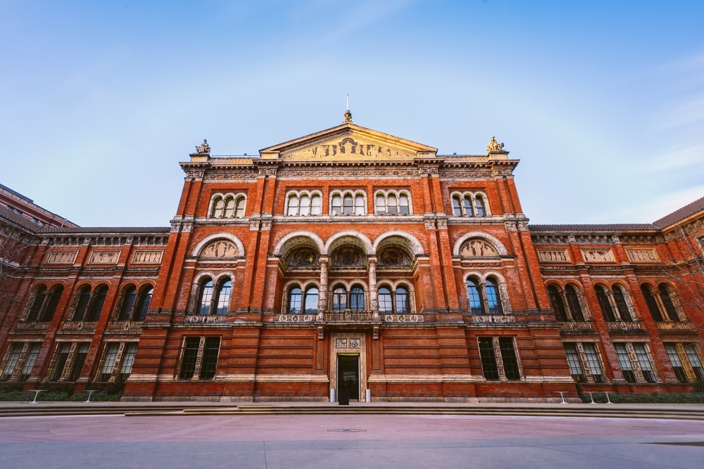 Discover Art and Design at the V & A Museum